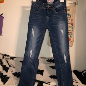 Hot kiss jeans cropped with semi rips